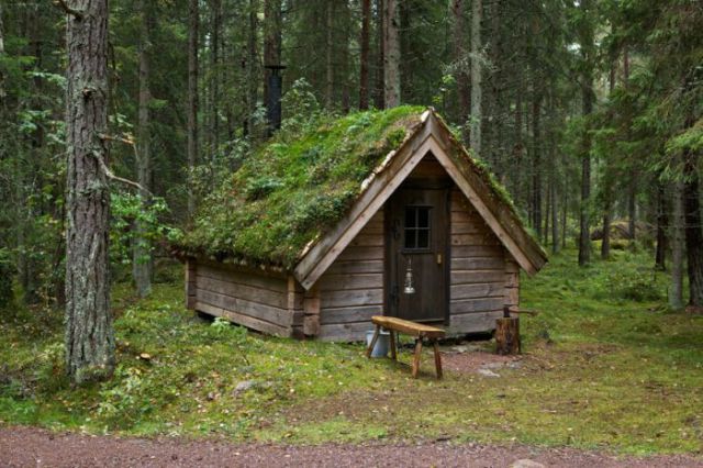 unique_cabins_in_the_woods_640_45